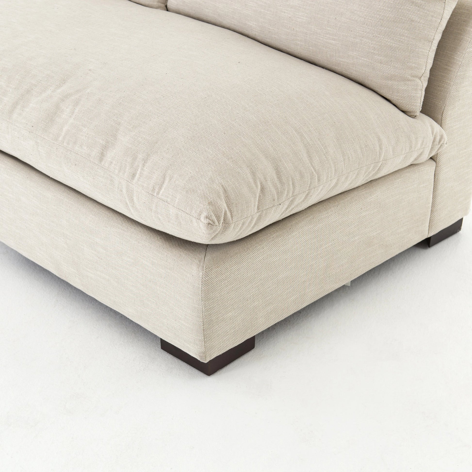 Grant 3-PC Sectional by Four Hands in ashby oatmeal and espresso. Made from 72% polyester, 18% pre-combed cotton, 10% cotton, solid banak, solid pine in a modern style.