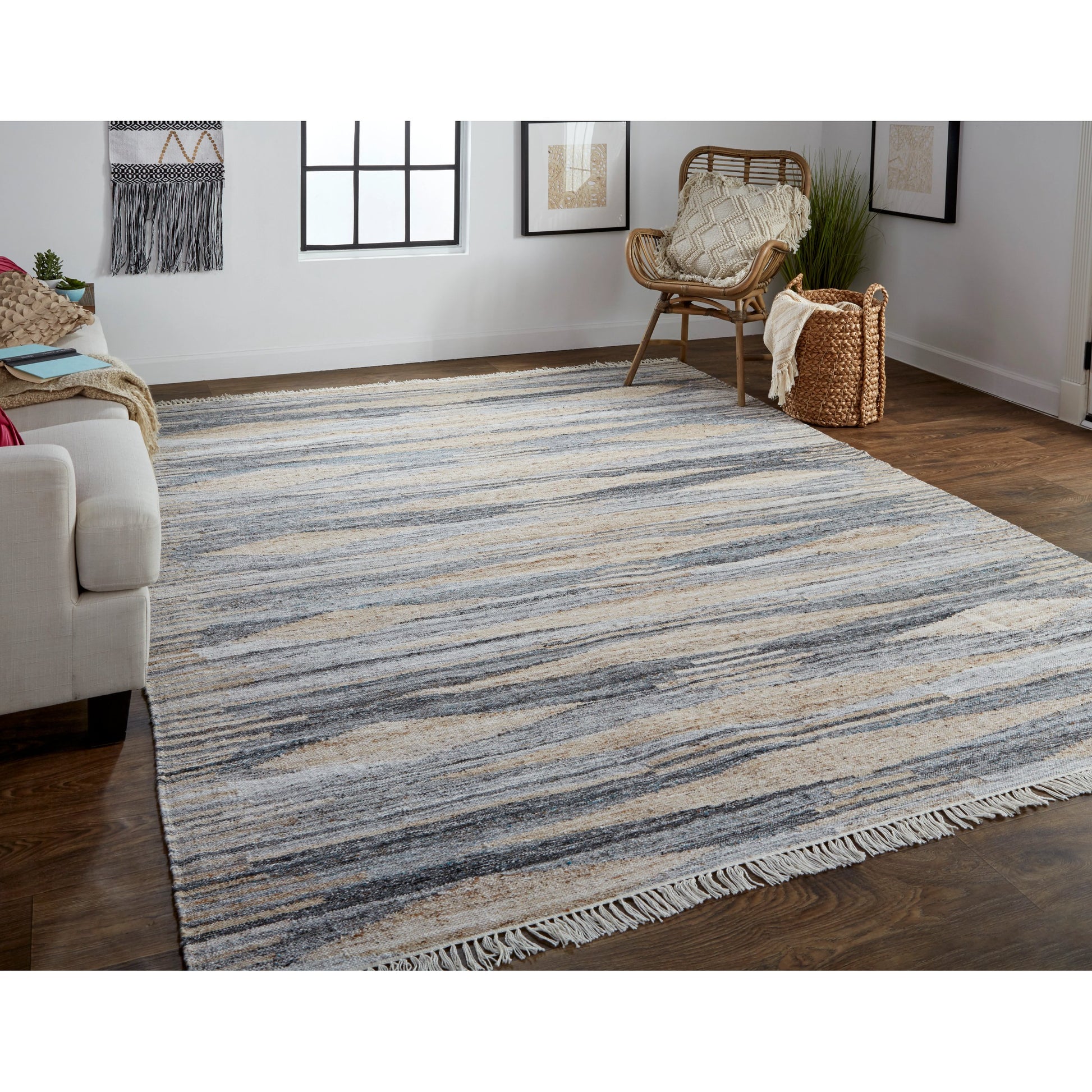 Beckett Moroccan Desert Rug - 0815F by Feizy in gray, beige. Made from pet in a unique style.