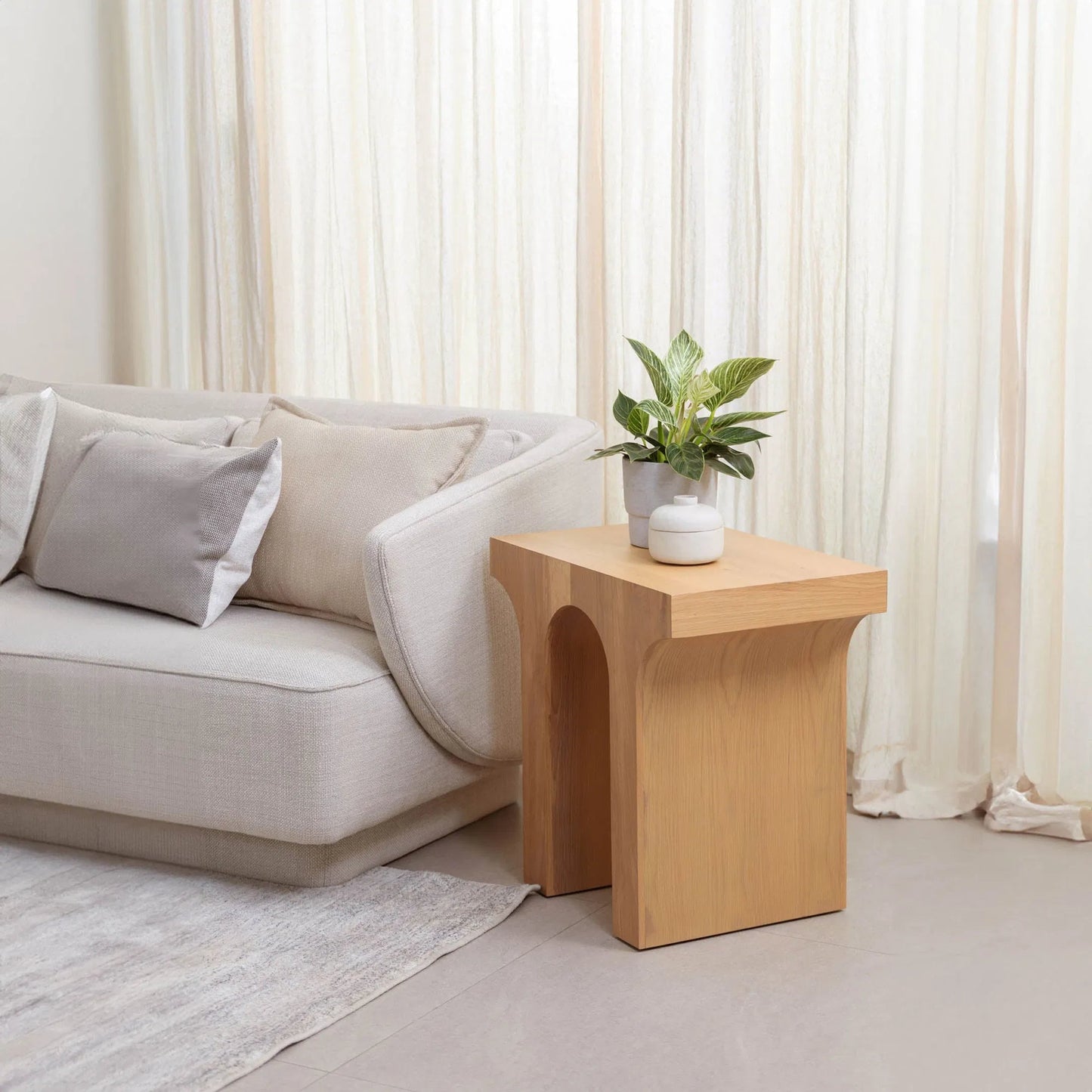 001 SI-2325319 | Lifestyle | Umbrella Side Table by LH Imports in light brown and brush white wash. Made from solid oak, oak veneer, mdf in a transitional style.