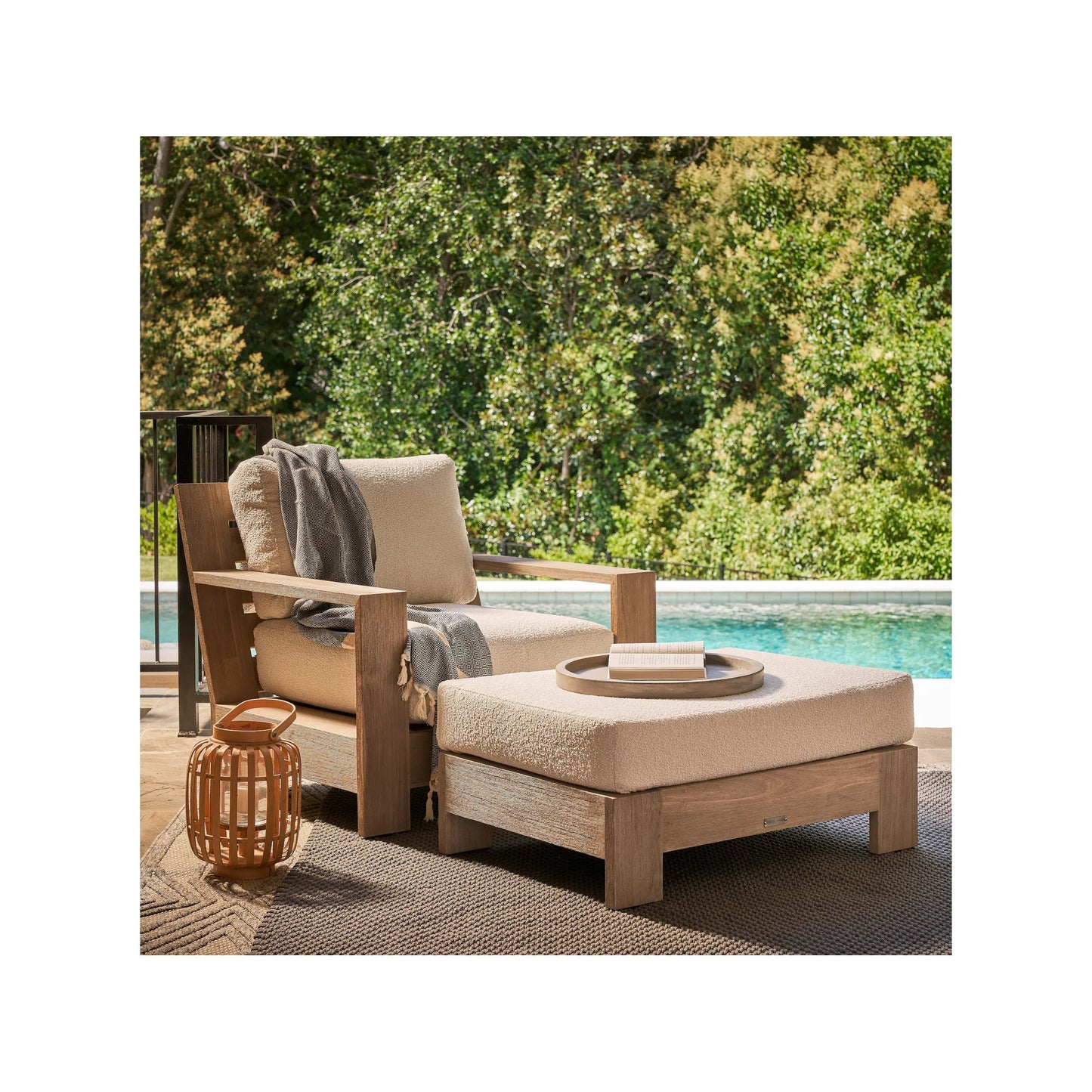 003 SI-2303243 | Unknown | Saratoga Ottoman by Coastal Living by Universal Furniture in warm weathered teak. Made from unique in a unique style.