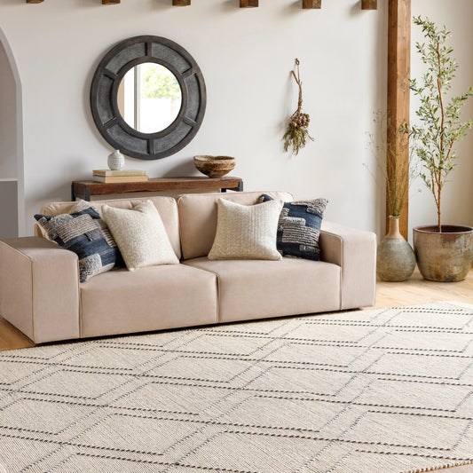 Uttar Rug - 29316 by Surya in black, cream. Made from 70% wool, 30% polyester in a unique style.