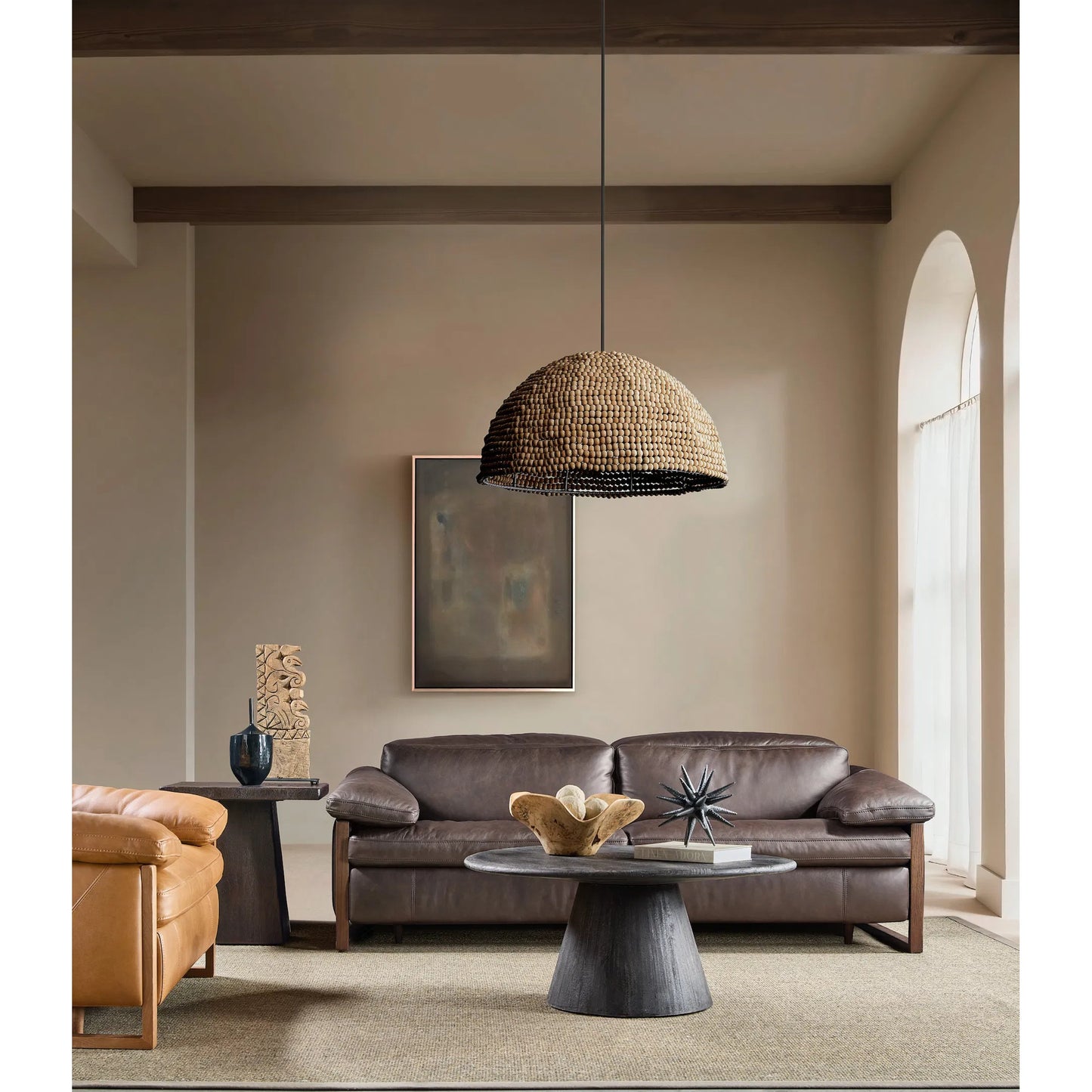013 SI-2458636 | Lifestyle | Jericho Power Sofa with Power Headrest by Hooker Furniture in dark wood. Made from leather in a traditional style.