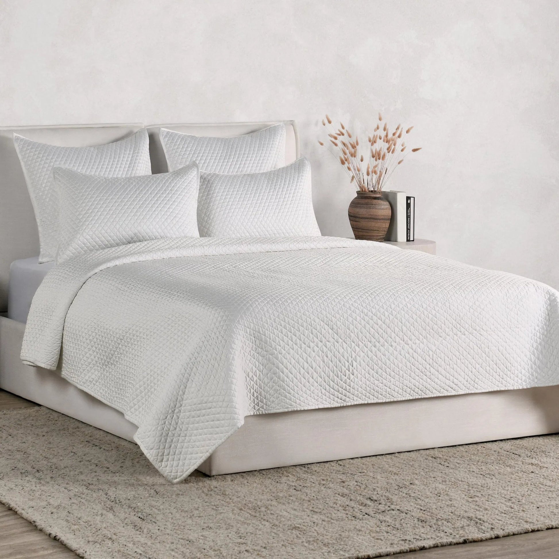 Winthrop 100% Sateen Quilt by Villa by Classic Home. Made from 100% matte poly sateen front in a transitional style.