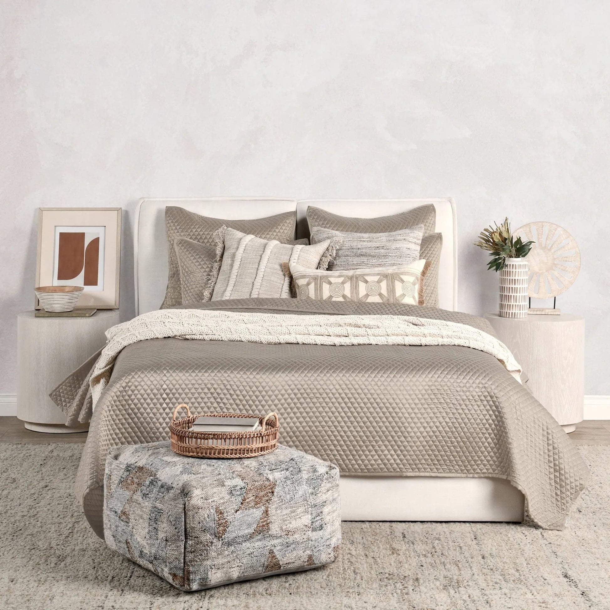 Winthrop 100% Sateen Quilt by Villa by Classic Home. Made from 100% matte poly sateen front in a transitional style.