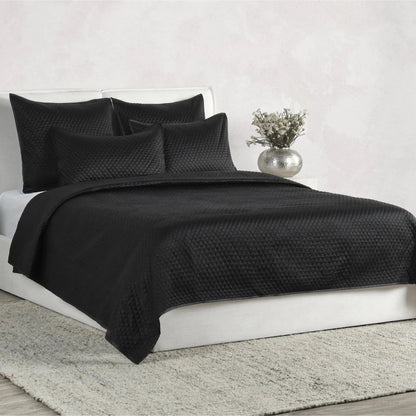Winthrop 100% Sateen Quilt by Villa by Classic Home. Made from 100% matte poly sateen front in a transitional style.