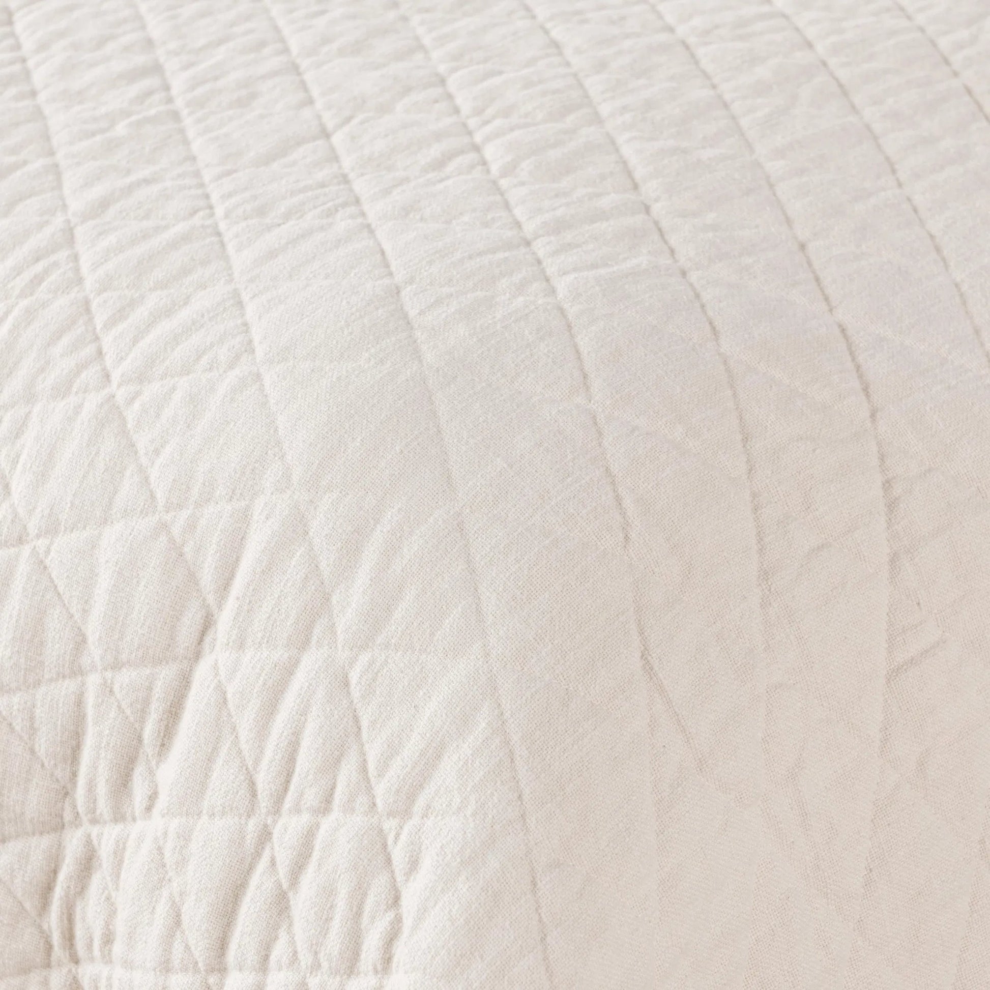 Lana 100% Cotton Quilt by Villa by Classic Home in ivory. Made from 100% textured cotton in a unique style.