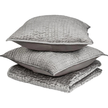 Dimitry 100% Rayon Velvet Bay Quilt by Villa by Classic Home. Made from unique in a modern style.