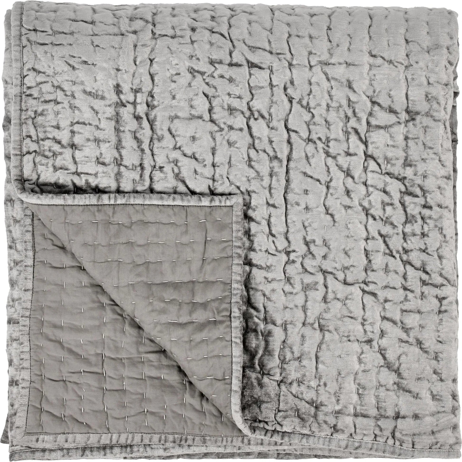 Dimitry 100% Rayon Velvet Bay Quilt by Villa by Classic Home. Made from unique in a modern style.