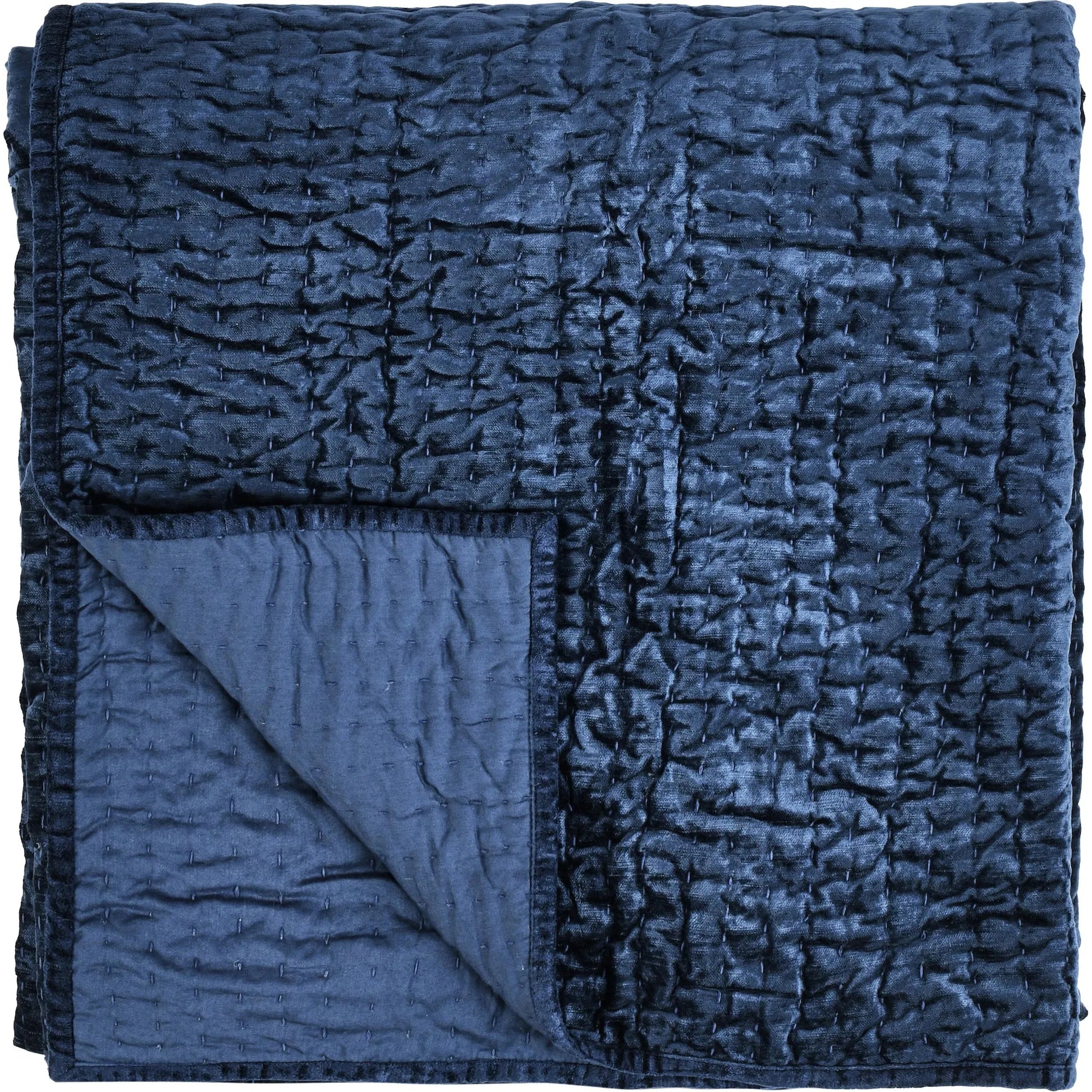 Dimitry 100% Rayon Velvet Bay Quilt by Villa by Classic Home. Made from unique in a modern style.