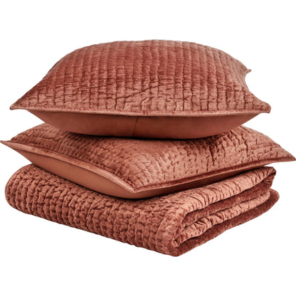 Dimitry 100% Rayon Velvet Bay Quilt by Villa by Classic Home. Made from unique in a modern style.