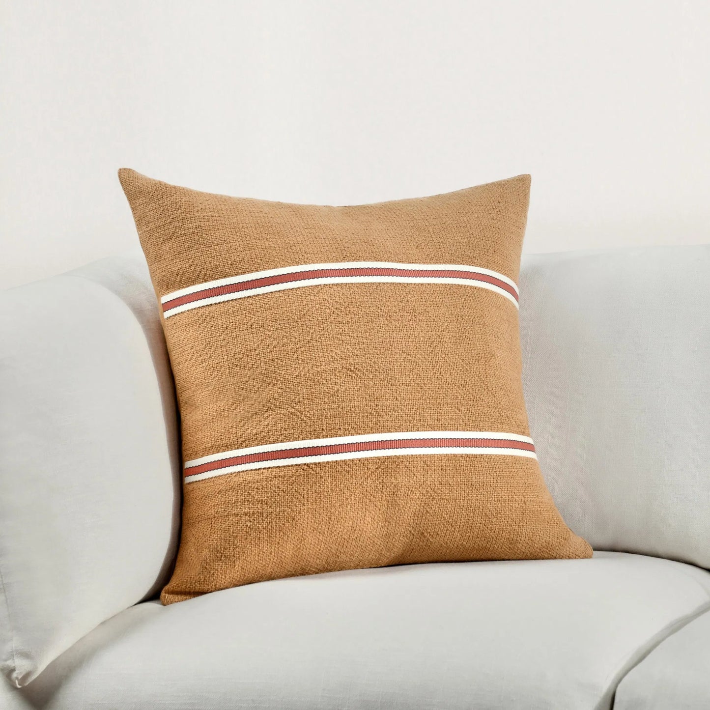 007 SI-2243822 | Lifestyle | Pryce Cotton Linen Blend Throw Pillow by Villa by Classic Home in chestnut brown, terracotta. Made from 60% cotton, 40% belgian flax linen in a transitional style.
