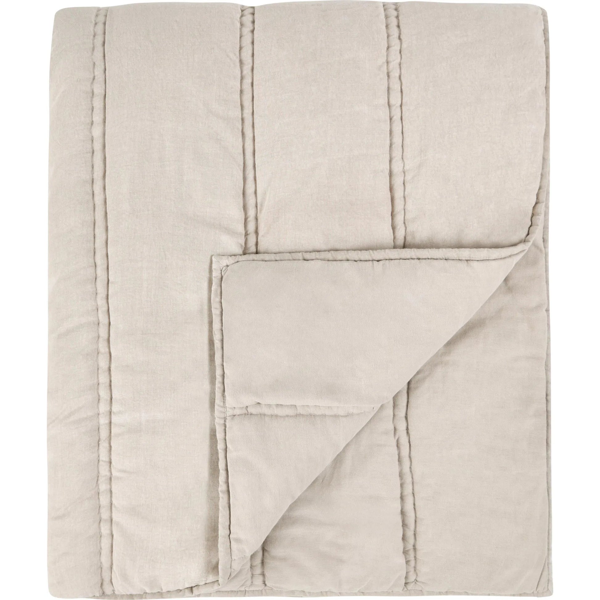 Rowen Cloud Quilt by Villa by Classic Home. Made from 100% ramie in a transitional style.