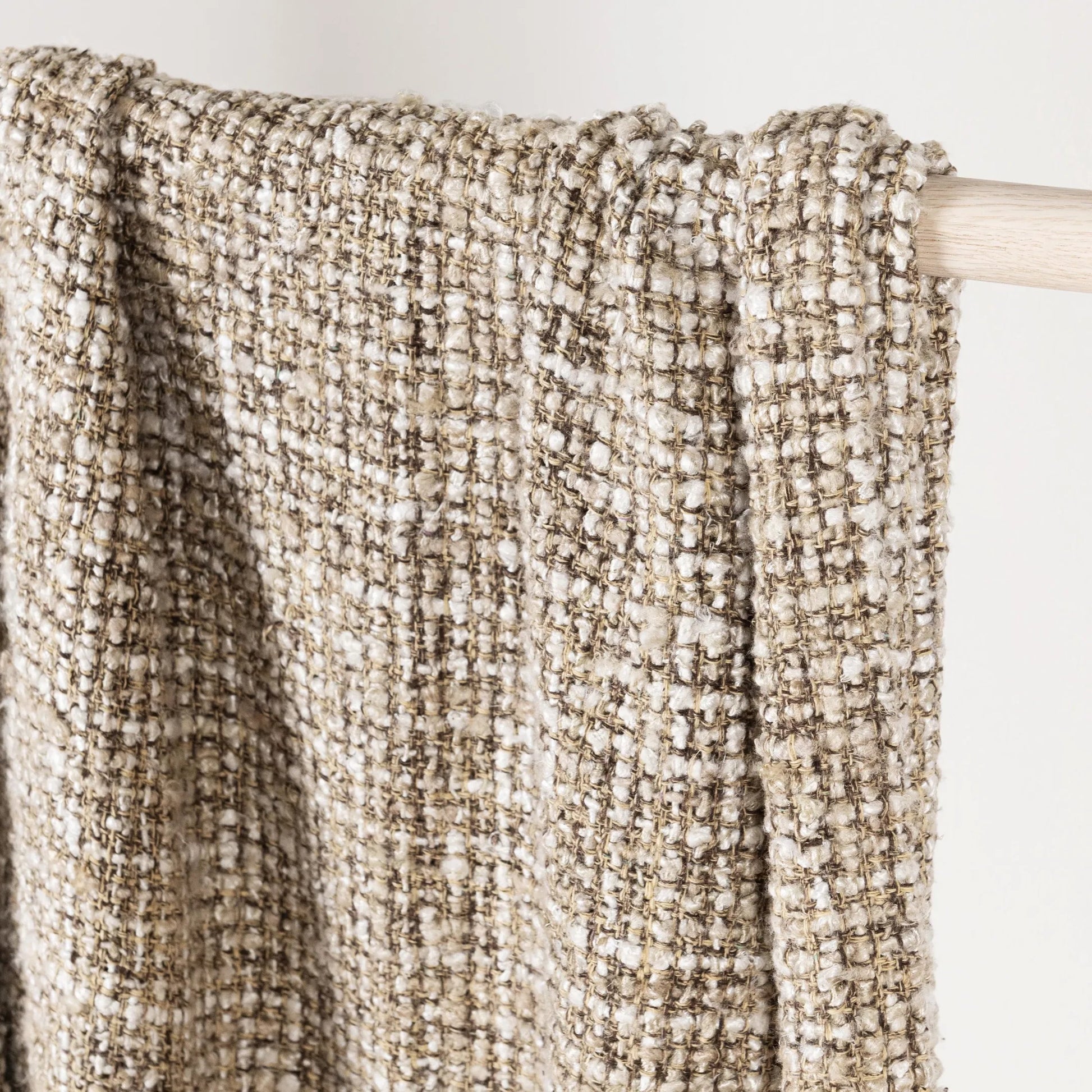 Porter Cotton Blend Black Throw Blanket by Villa by Classic Home in ivory. Made from 50% cotton, 50% viscose in a modern style.