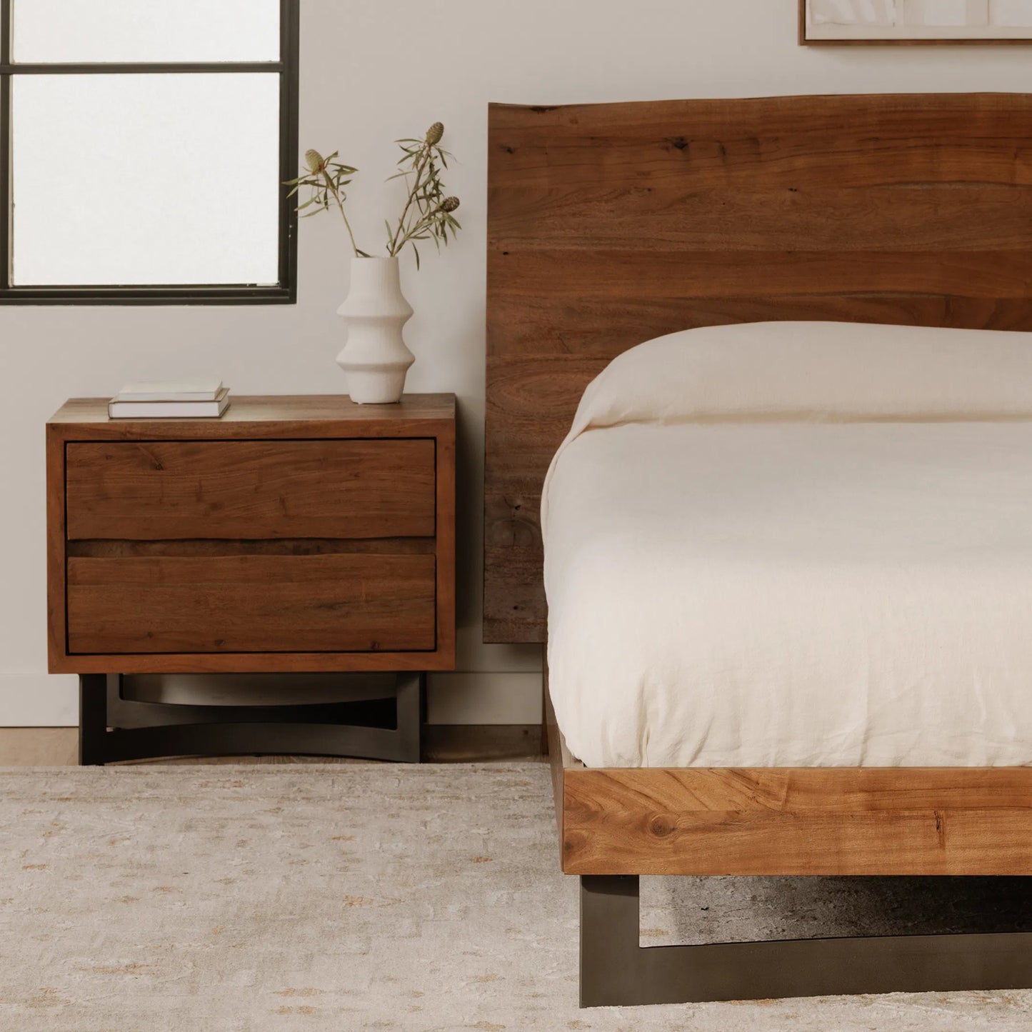 007 SI-2121876 | Lifestyle | Bent Nightstand by Moe's Home Collection in brown. Made from solid acacia, iron legs, mdf back in a modern style.