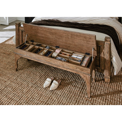 Americana Bed Bench by Hooker Furniture in brown and honey finish. Made from oak veneers with solid-wood edge top in a traditional style.