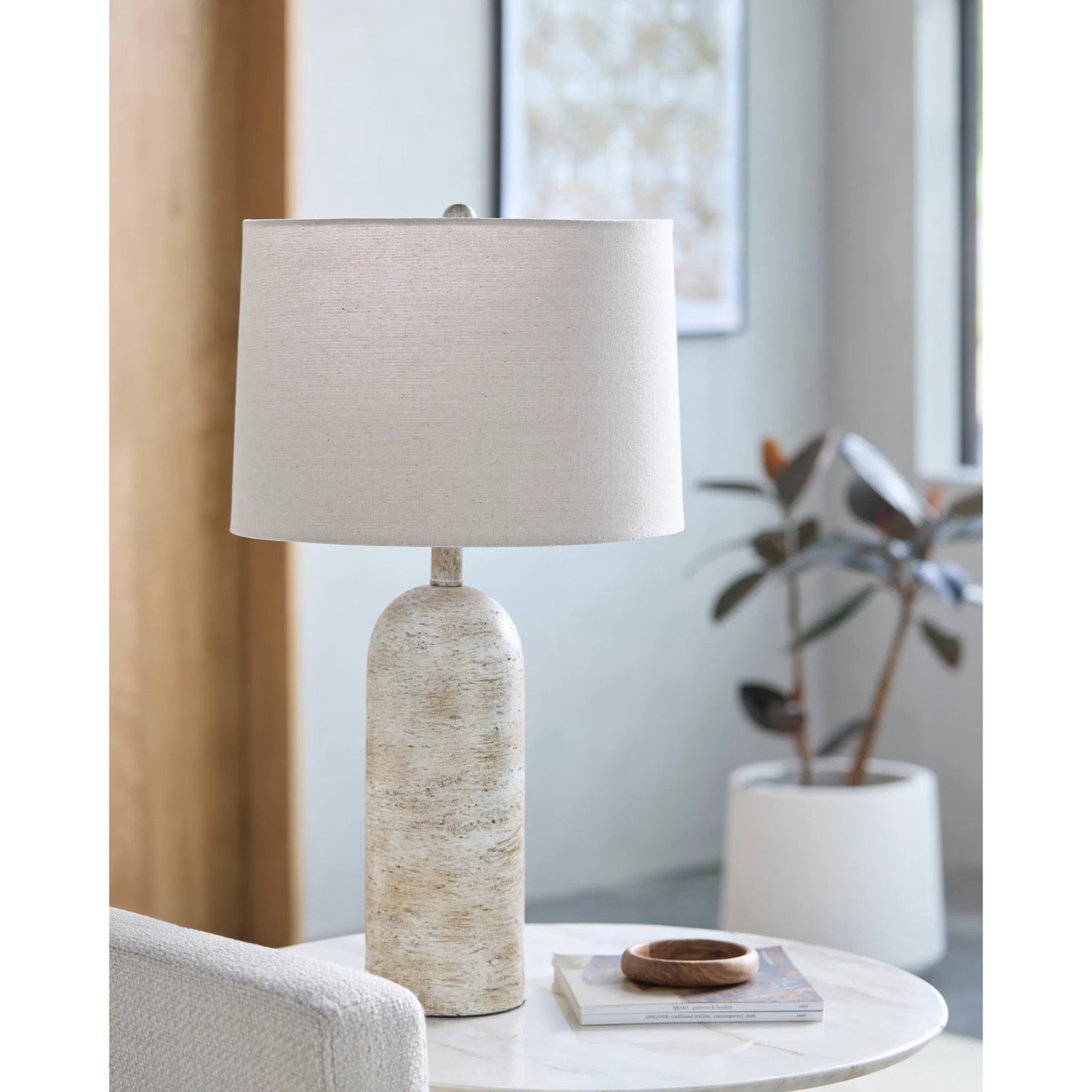 004 SI-2244654 | Lifestyle | Valle Accent Table Lamp by Surya in paintedpainted. Made from resin, linen, plastic in a modern style.