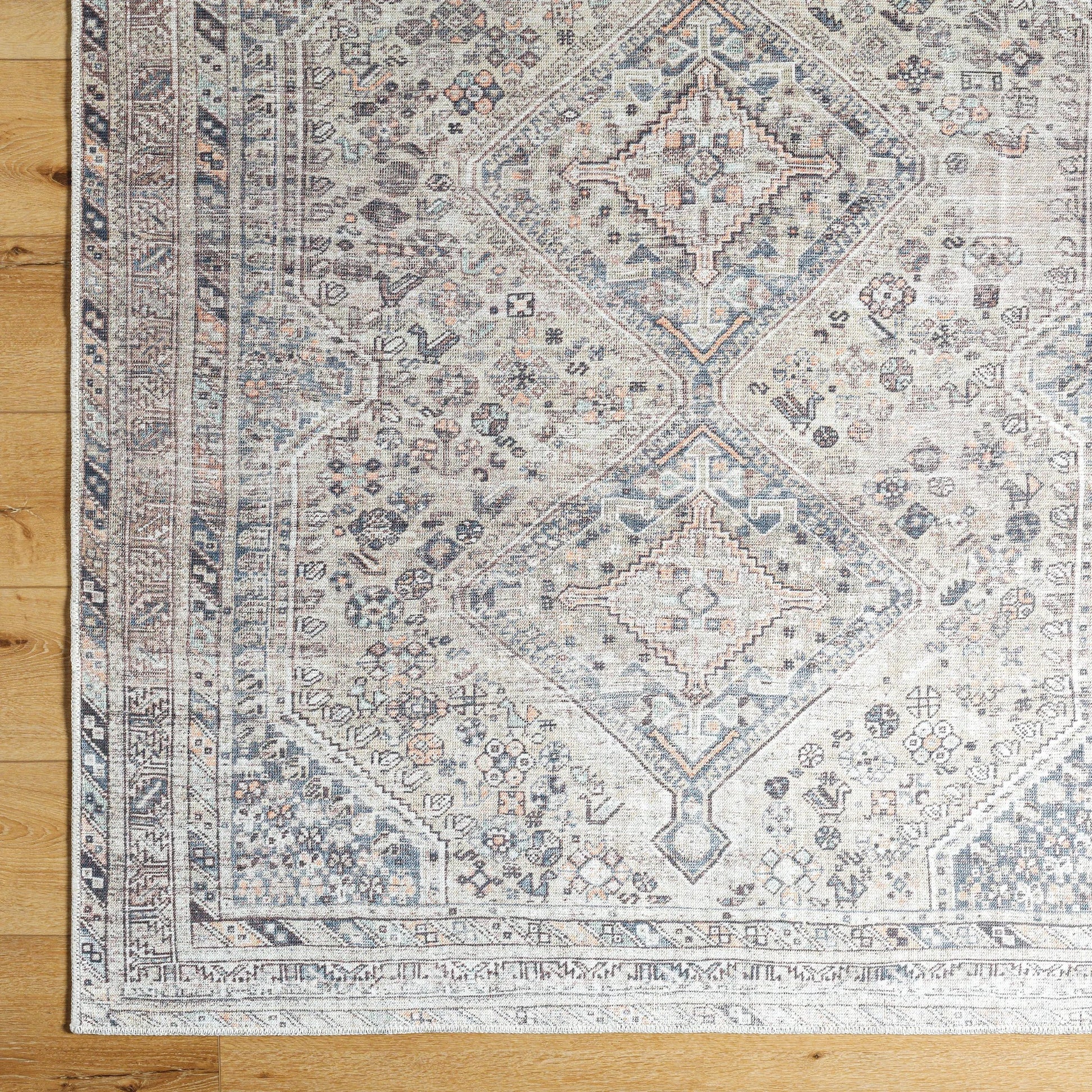 Eleni Rug - 541459 by Vivir x Livabliss in metallic - silver, sterling grey, silver, sage, light silver. Made from polyester in a unique style.