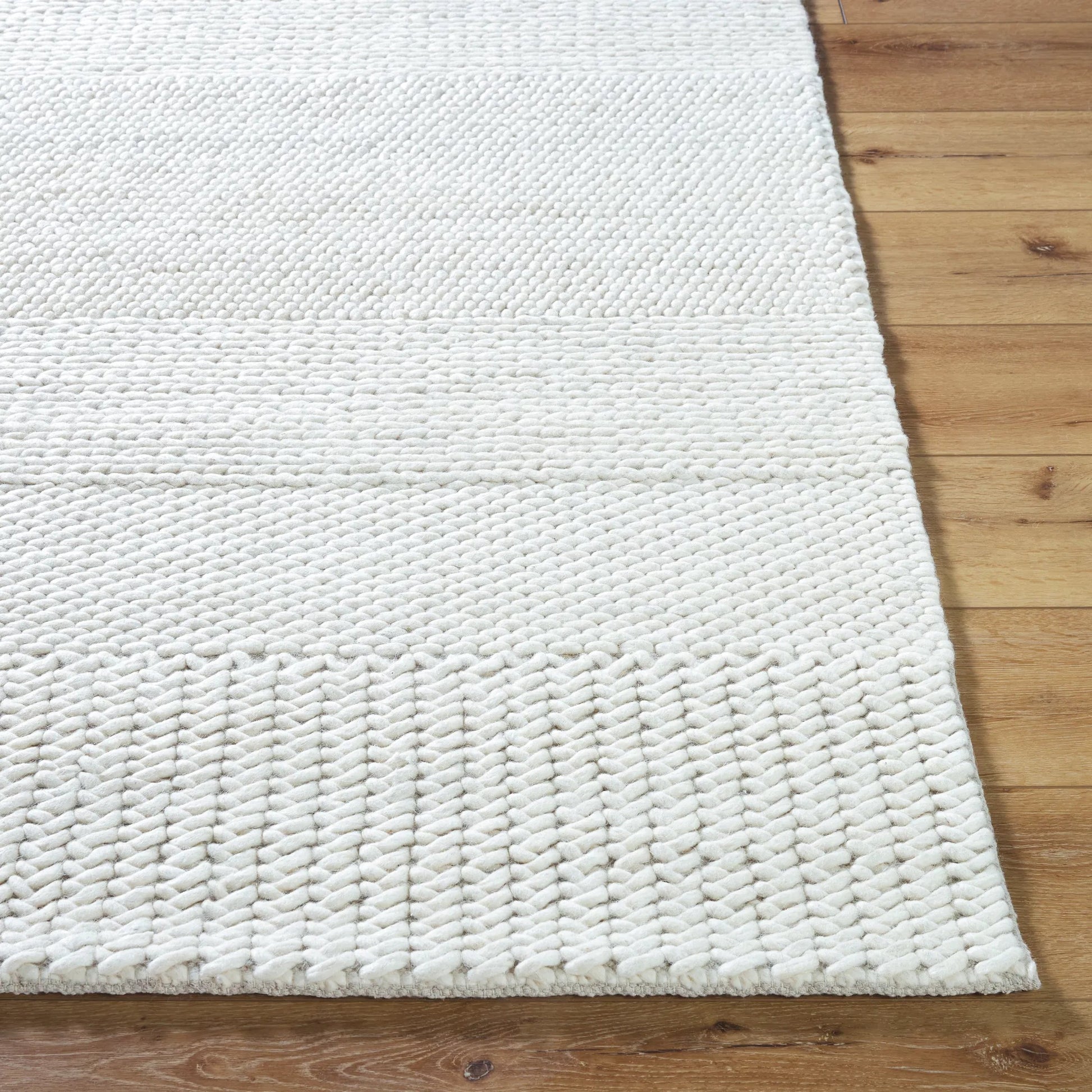 Mae Rug - 541321 by Vivir x Surya. Made from wool in a unique style.