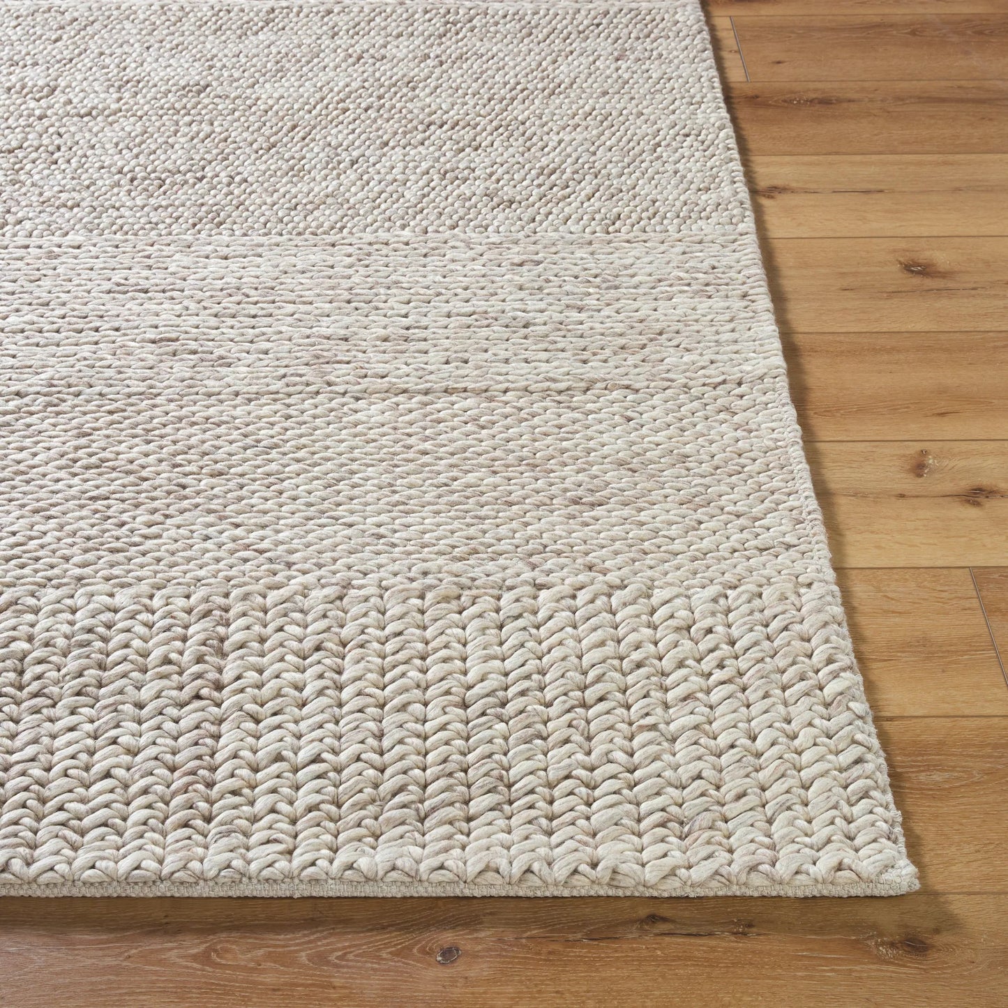 011 SI-2165935,SI-2165936,SI-2165937,SI-2165938 | Closeup | Mae Rug - 541321 by Vivir x Surya. Made from wool in a unique style.