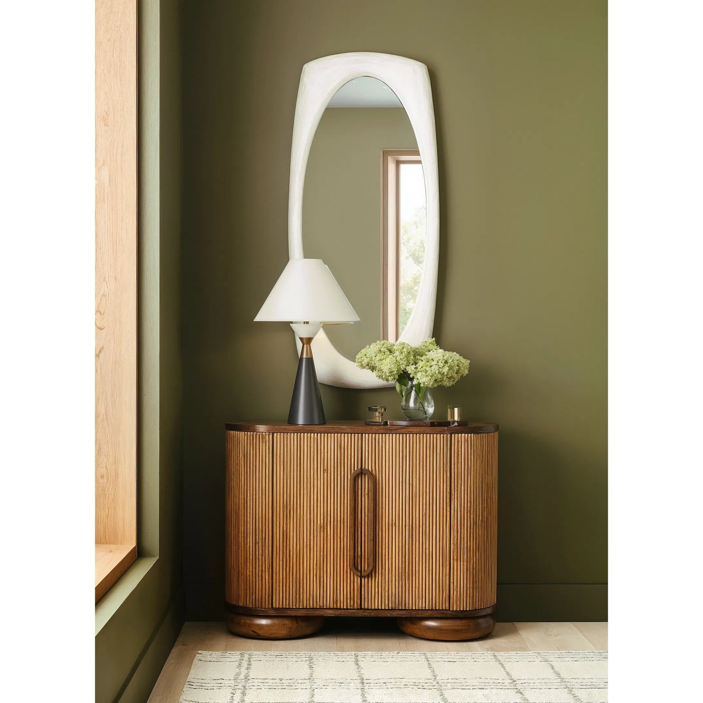 006 SI-2534045 | Lifestyle | Nichols Lamp by Wildwood in brown, gold and bronze, antique brass, natural white. Made from unique in a unique style.