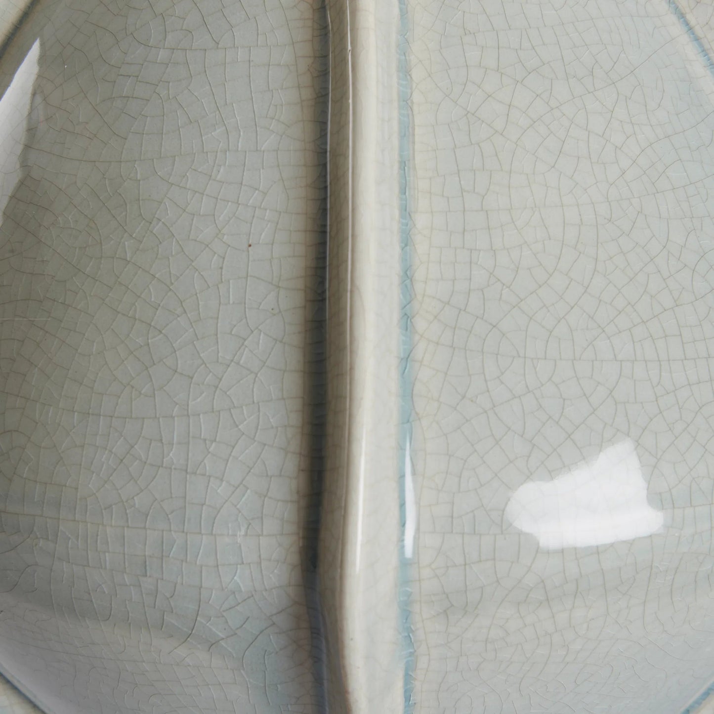 005 SI-2534044 | Closeup | Monticello Lamp by Wildwood in gray and crackled gray glaze. Made from unique in a unique style.