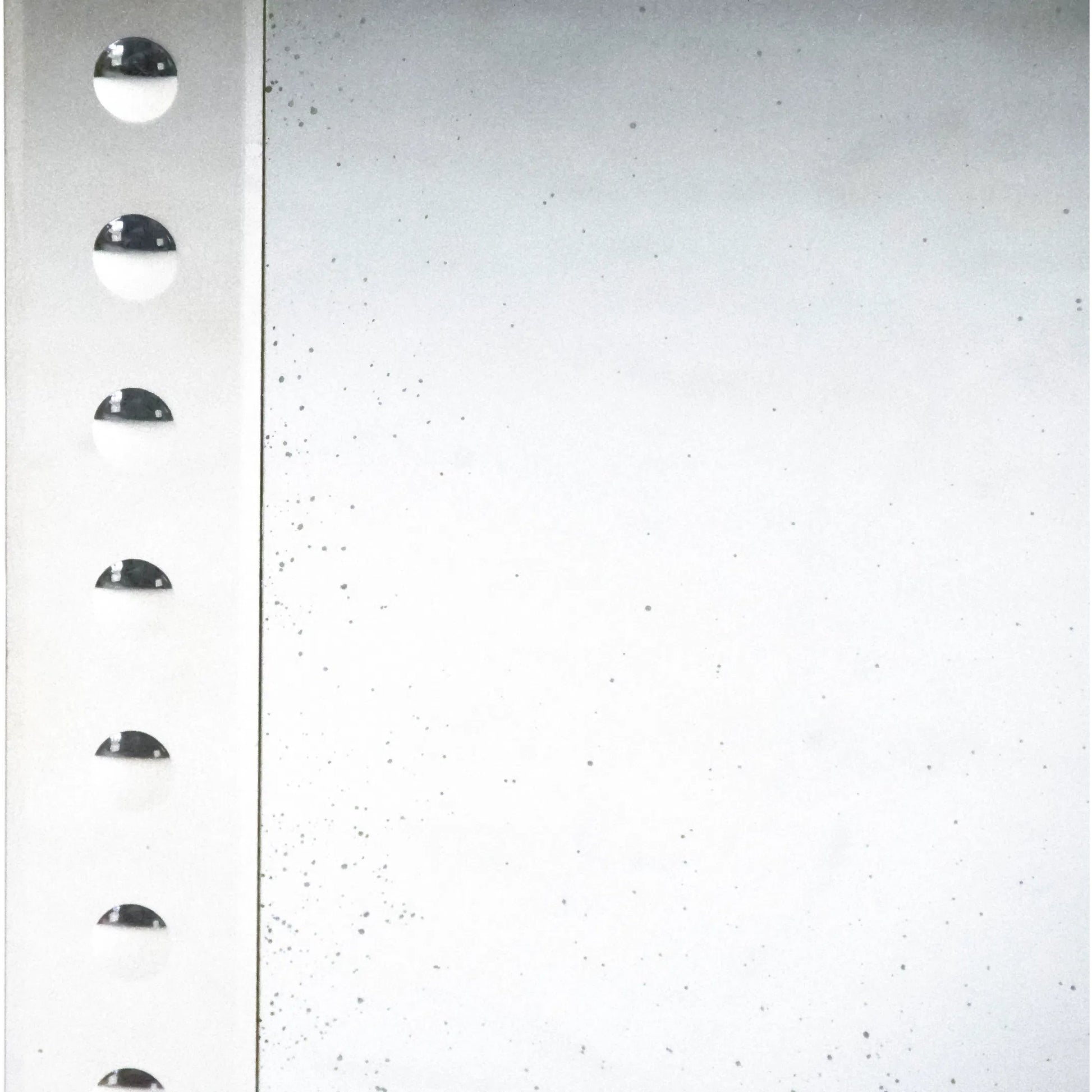 Maria Mirror by Zentique in silver. Made from iron, glass in a eclectic & global style.