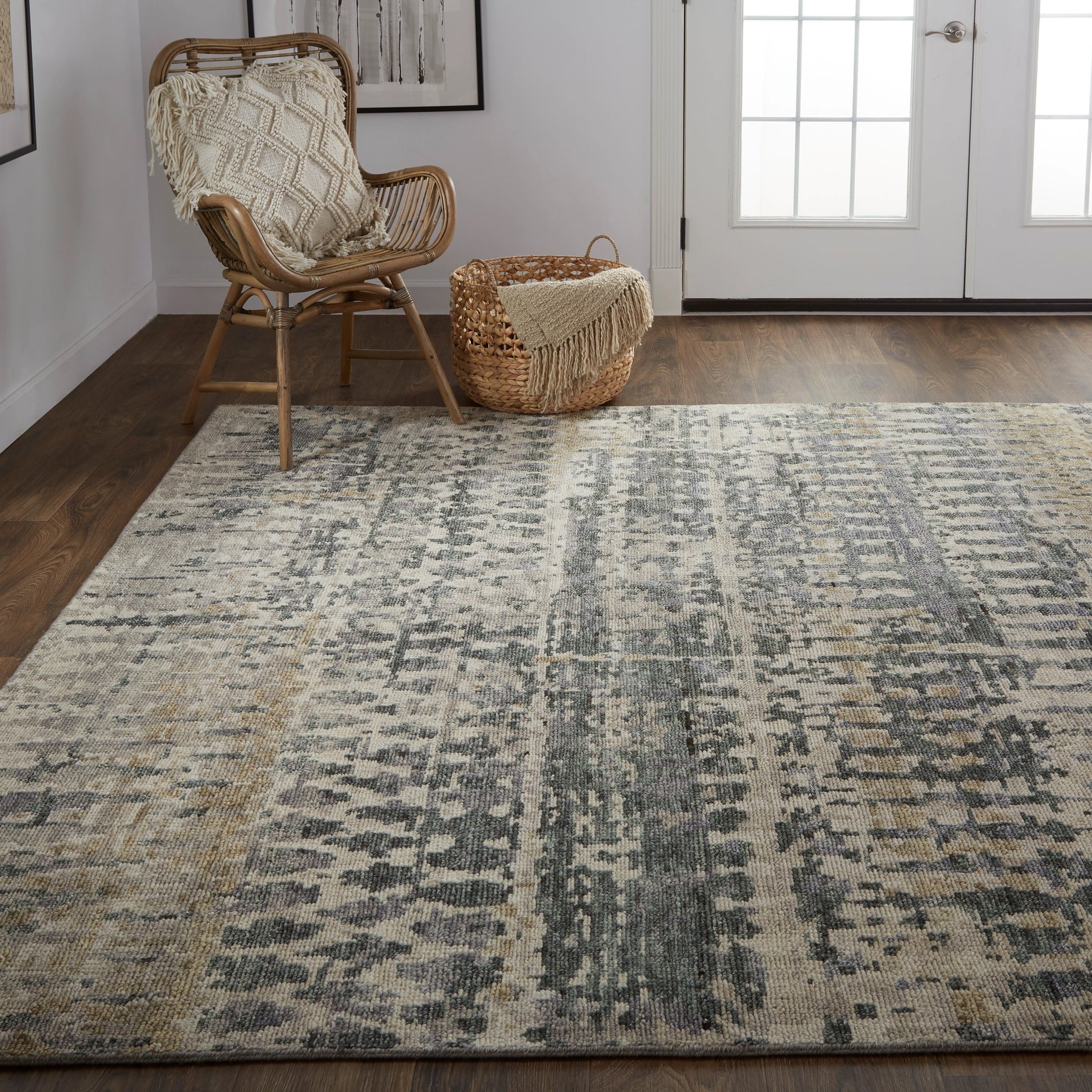 Palomar Transitional Rug - 6632F by Feizy. Made from wool in a unique style.