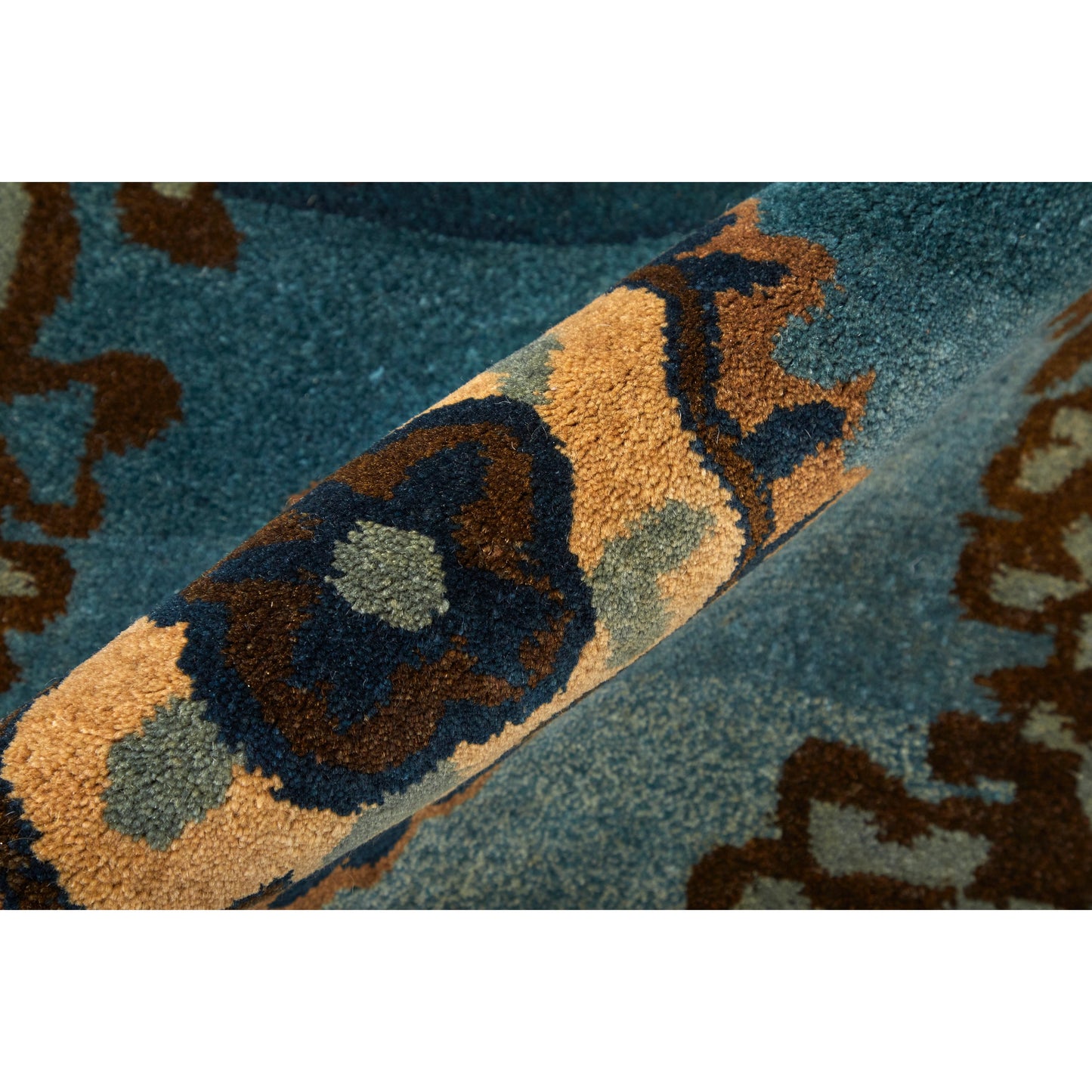 002 SI-1868467,SI-1868469,SI-2004637 | Closeup | Amzad Transitional Ikat Rug - 6116F by Feizy in blue, gray, tan. Made from wool in a unique style.