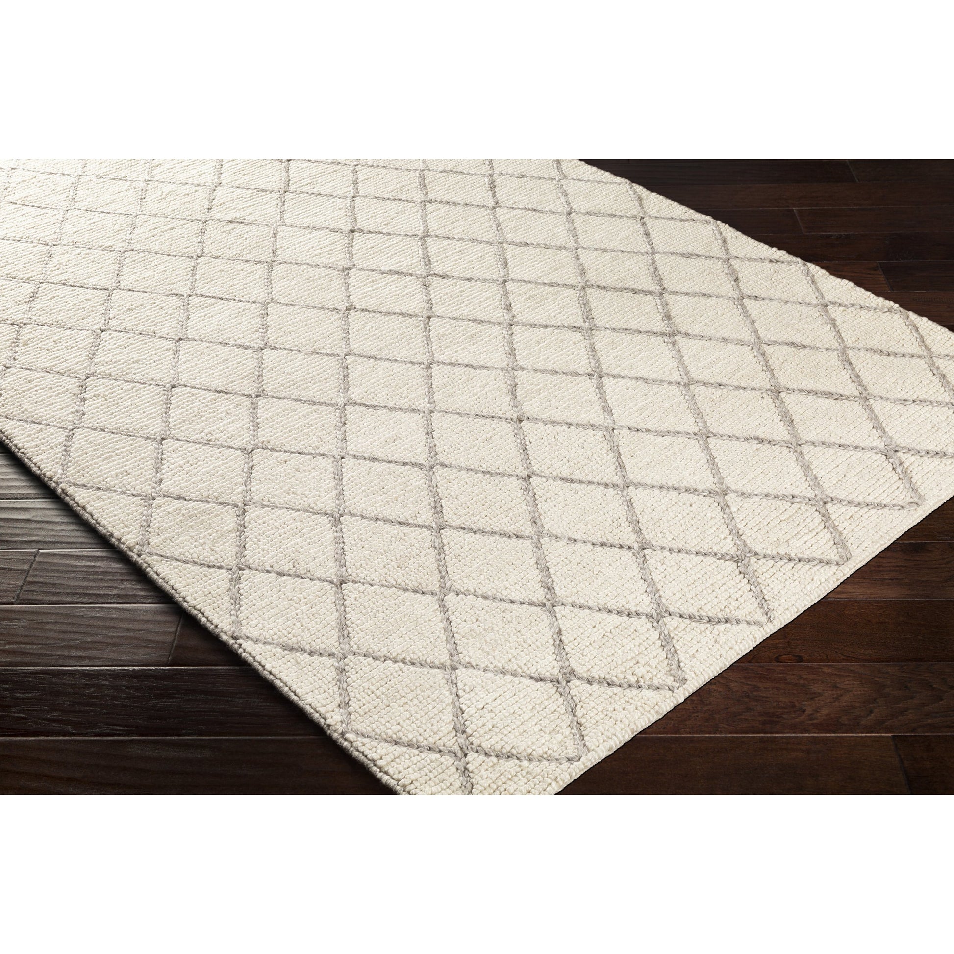 Whistler WSR-2300 Rug by Surya. Made from 50% viscose, 50% wool in a unique style.