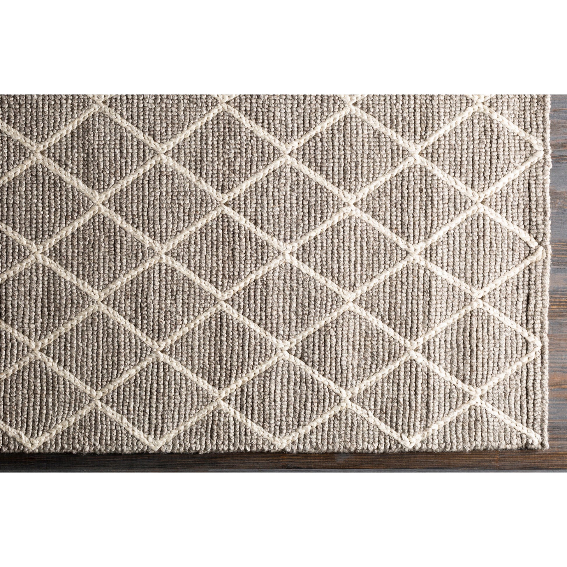 Whistler WSR-2300 Rug by Surya. Made from 50% viscose, 50% wool in a unique style.