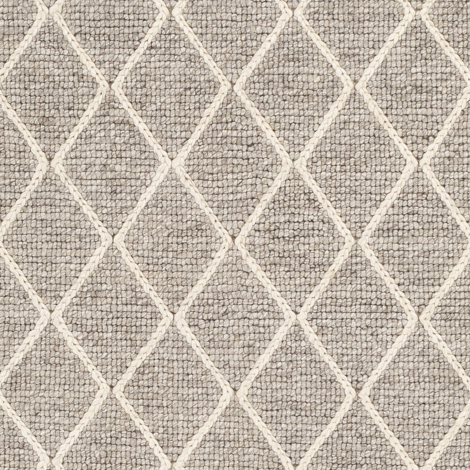 Whistler WSR-2300 Rug by Surya. Made from 50% viscose, 50% wool in a unique style.