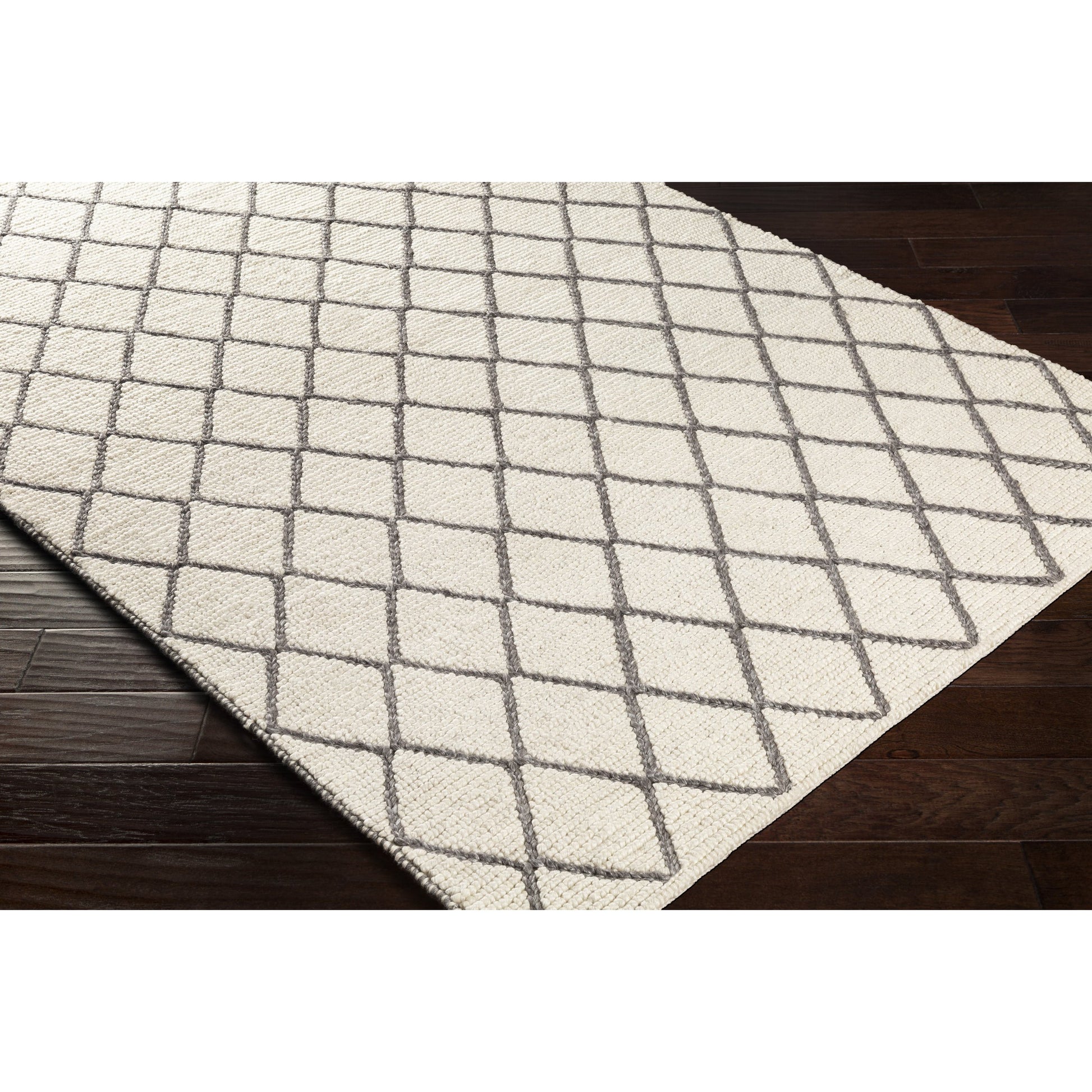 Whistler WSR-2300 Rug by Surya. Made from 50% viscose, 50% wool in a unique style.