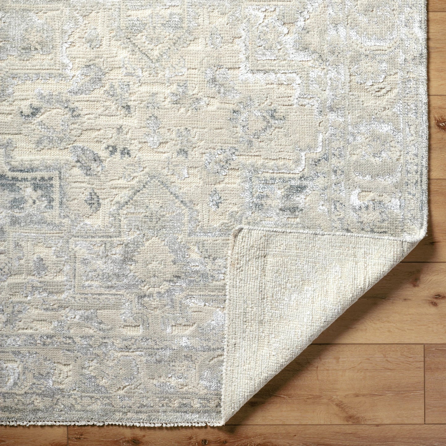 001 SI-1915302,SI-1915303,SI-1915304,SI-1915305,SI-1915306 | Closeup | Waterloo WTL-2300 Rug by Surya in light gray, ivory. Made from main: 65% wool, main: 35% viscose in a unique style.