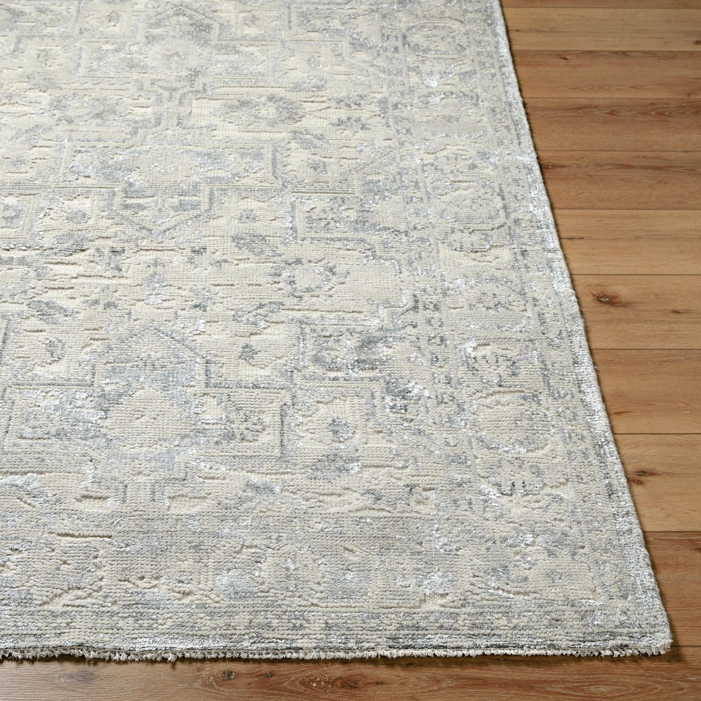 002 SI-1915302,SI-1915303,SI-1915304,SI-1915305,SI-1915306 | Closeup | Waterloo WTL-2300 Rug by Surya in light gray, ivory. Made from main: 65% wool, main: 35% viscose in a unique style.