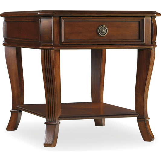 Brookhaven End Table by Hooker Furniture in cherry. Made from cherry veneers in a traditional style.