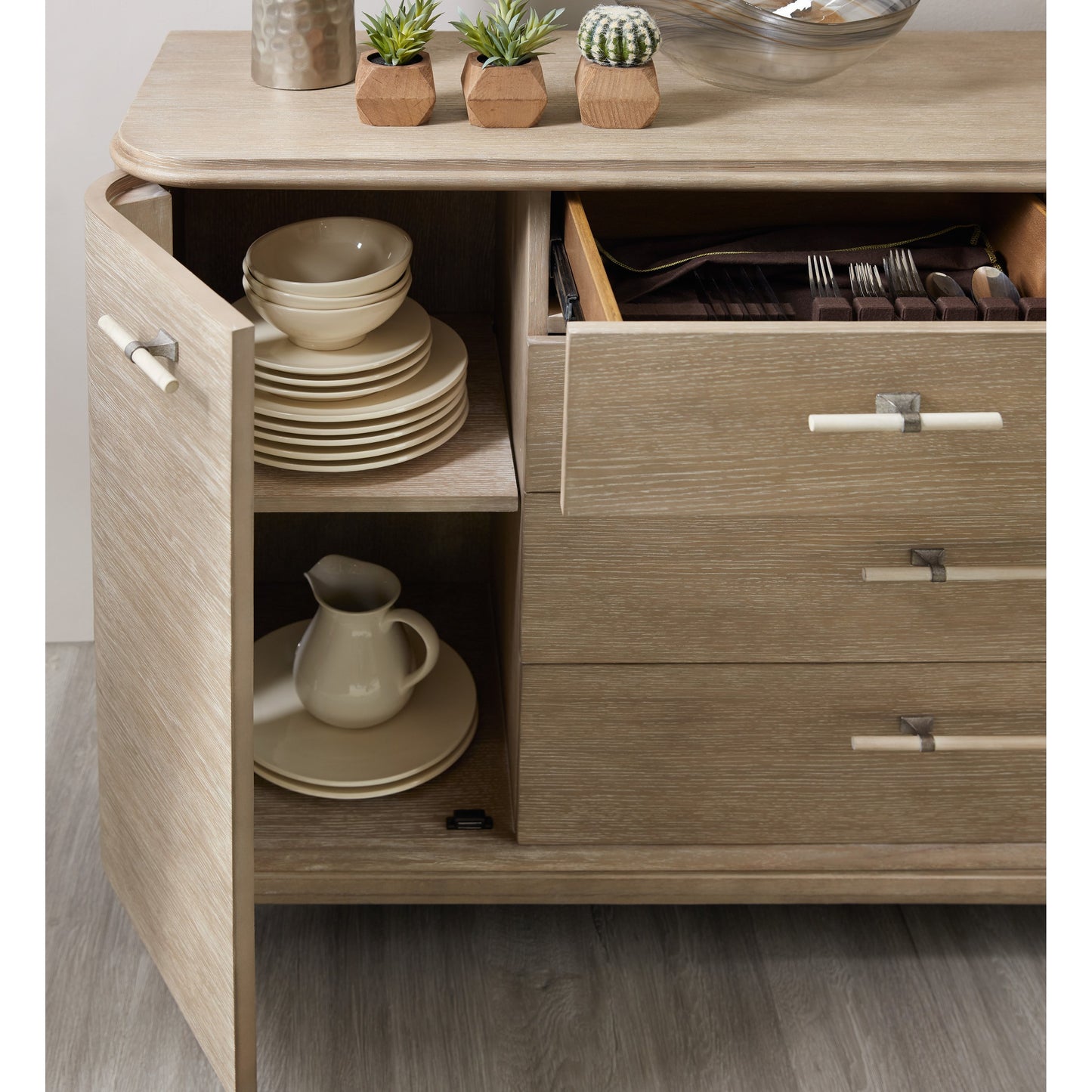 003 SI-1748212 | Lifestyle | Affinity Server by Hooker Furniture in greige. Made from oak veneers in a coastal style.