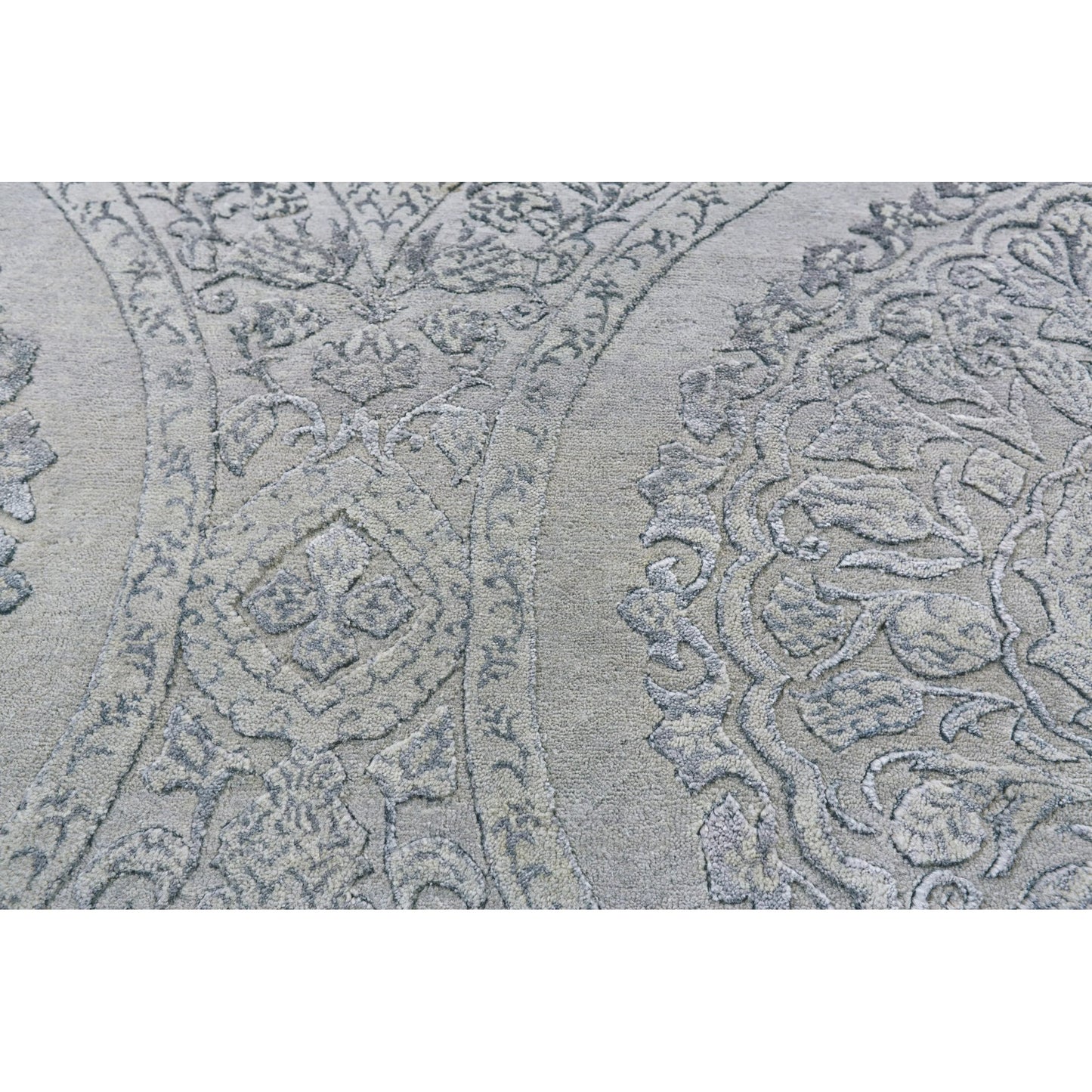 026 SI-1868438,SI-1868439,SI-1868440 | Closeup | Alford Eyelash Wool Rug - 7075F by Feizy. Made from wool, viscose in a unique style.