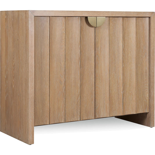 Commerce and Market Willow Accent Cabinet by Hooker Furniture in light natural, white oak. Made from white oak solids, white oak veneers in a transitional style.