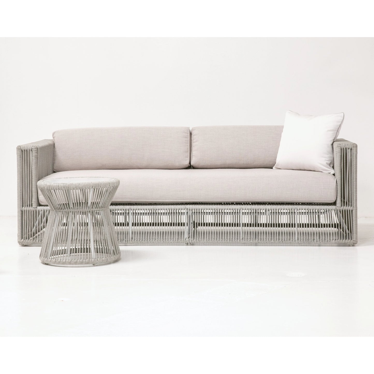 002 SI-2167070 | Lifestyle | Miami Outdoor End Table by Sunset West in frost. Made from olefin rope in a coastal style.