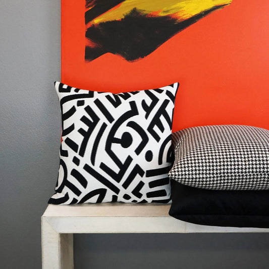 Houndstooth Pillow by DV Kap Home in black. Made from 92% polyester, 8%linen in a unique style.