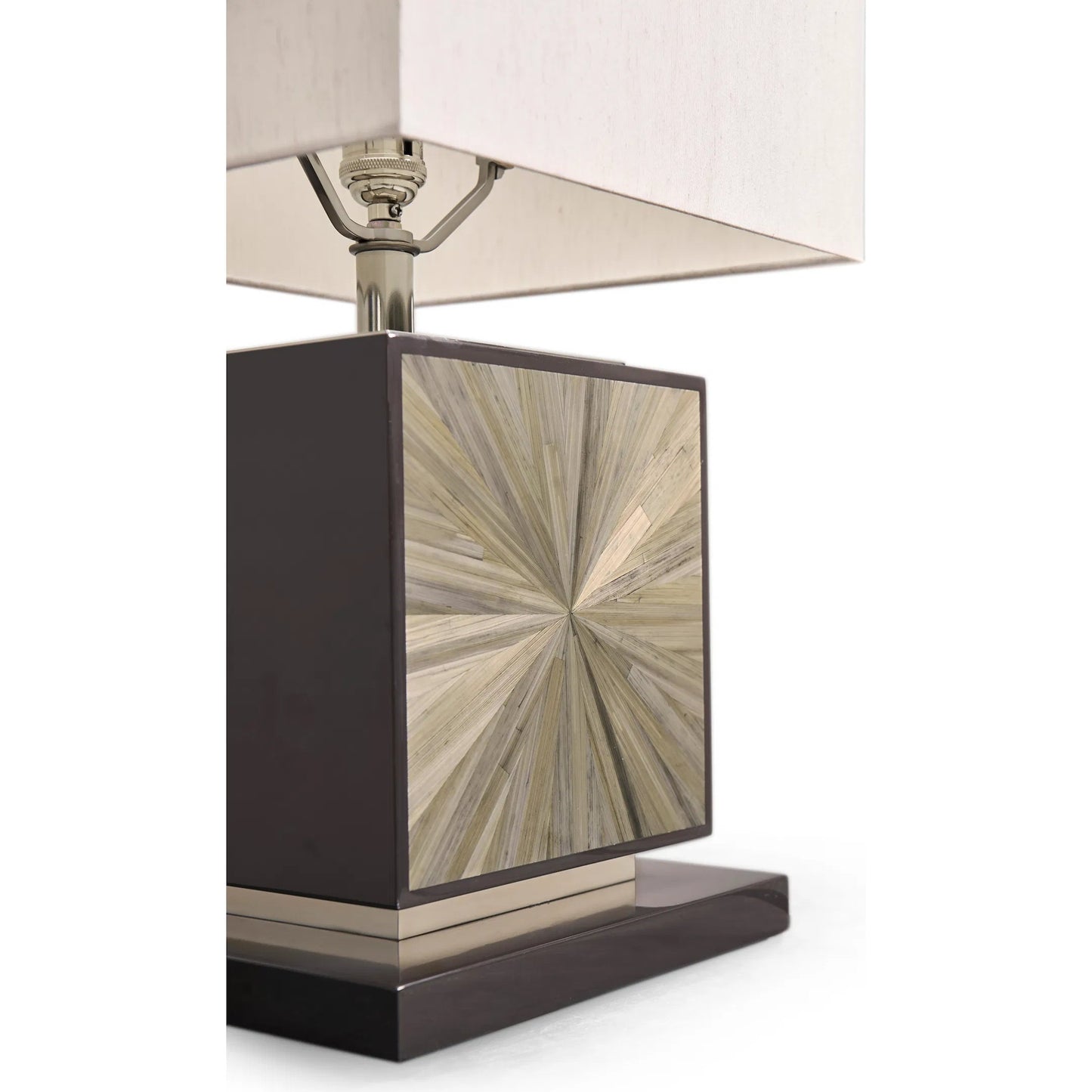 009 SI-2535769 | Closeup | Terra Cube Table Lamp by Jonathan Charles in natural straw. Made from main straw in a unique style.