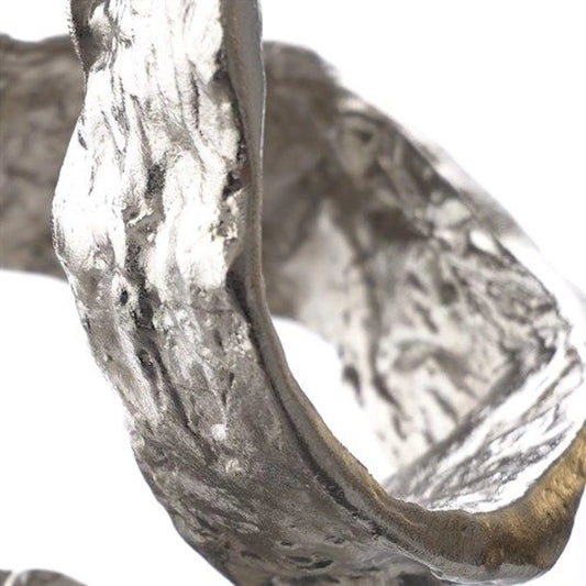 001 SR-940084 | Closeup | Twist Sculpture by Global Views. Made from unique in a transitional style.