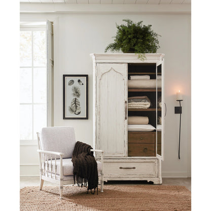 Americana Wardrobe by Hooker Furniture in black and molasses finish. Made from oak veneers in a cottage & farmhouse style.