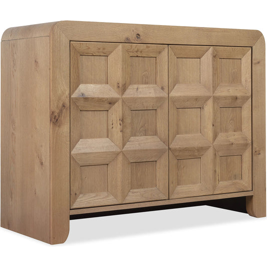 Commerce and Market Haven Accent Chest by Hooker Furniture in medium wood and natural oak. Made from oak solids, oak veneers in a unique style.