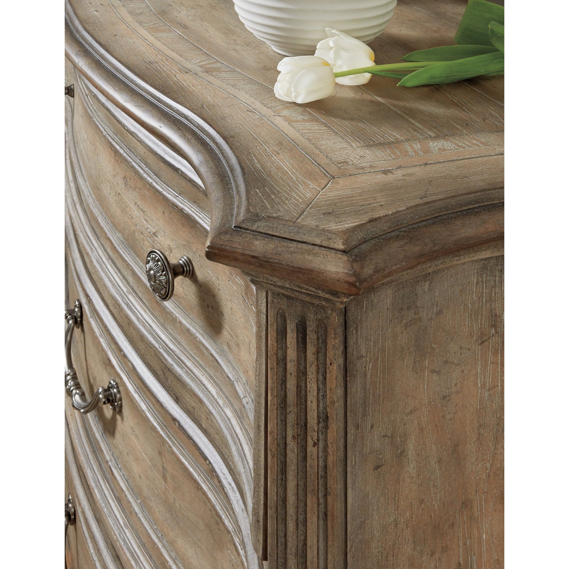 Castella Bachelors Chest by Hooker Furniture in antique slate. Made from pecan, quartered walnut, quartered black walnut, quartered ash, maple veneers, cedar drawer bottom, felt panel, outlet in a traditional style.