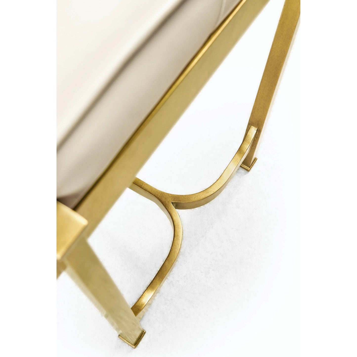 006 SI-1991046 | Closeup | Luxe Gilded Iron & Cream Leather Bench by Jonathan Charles in gilded gold. Made from iron in a modern style.