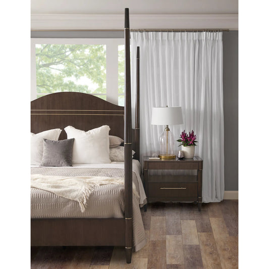 Asher Park Poster Poster Bed by Pulaski Furniture in piano brown. Made from eucalyptus veneers in a unique style.