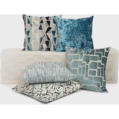 Aura by DV Kap Home. Made from 69% rayon, 21% polyester, 10% linen in a eclectic & global style.