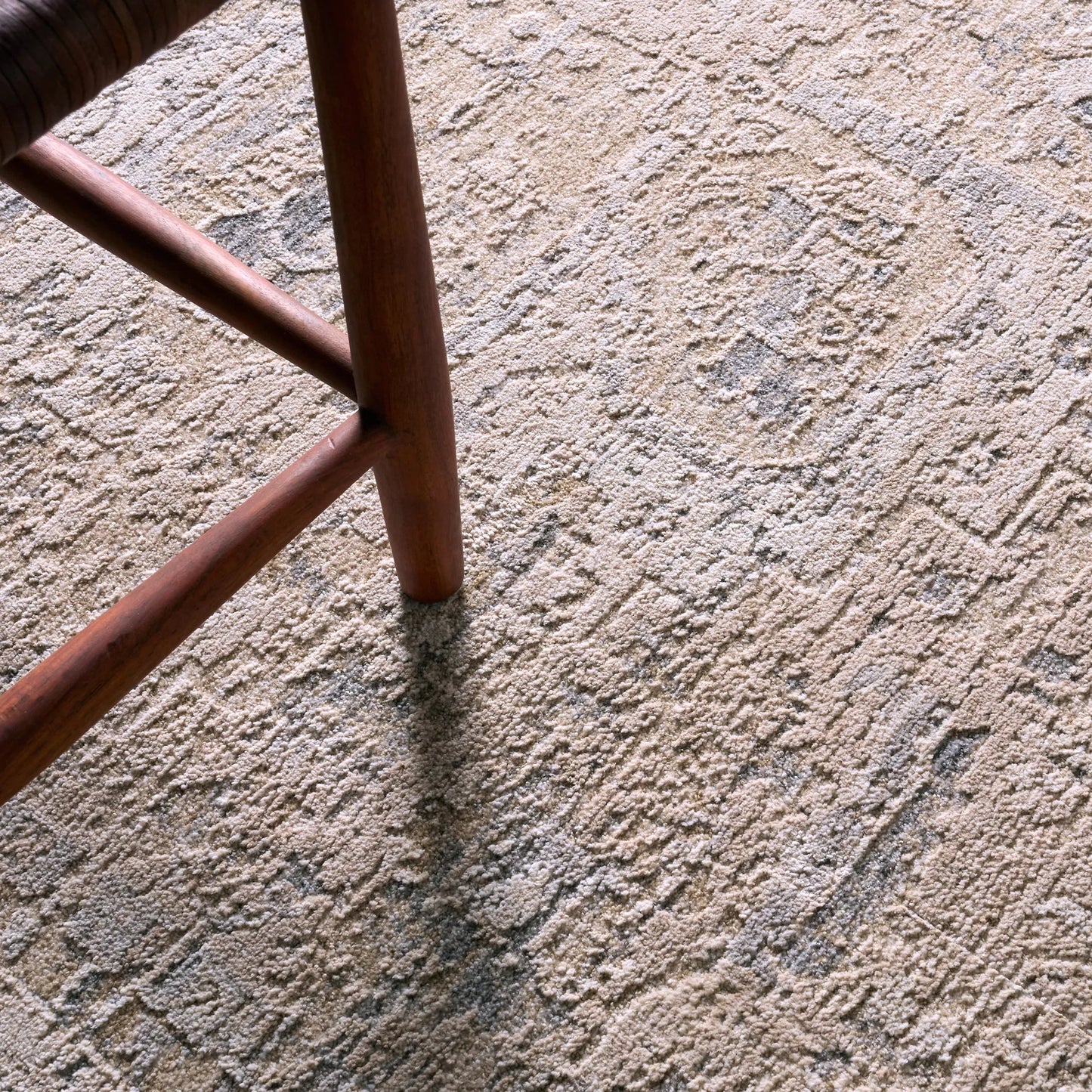 005 SI-2444838,SI-2444839,SI-2444840,SI-2444841,SI-2444842,SI-2444843 | Closeup | Zarif ZAR03 Rug by Jaipur Living in cream, beige. Made from 100% polyester in a unique style.