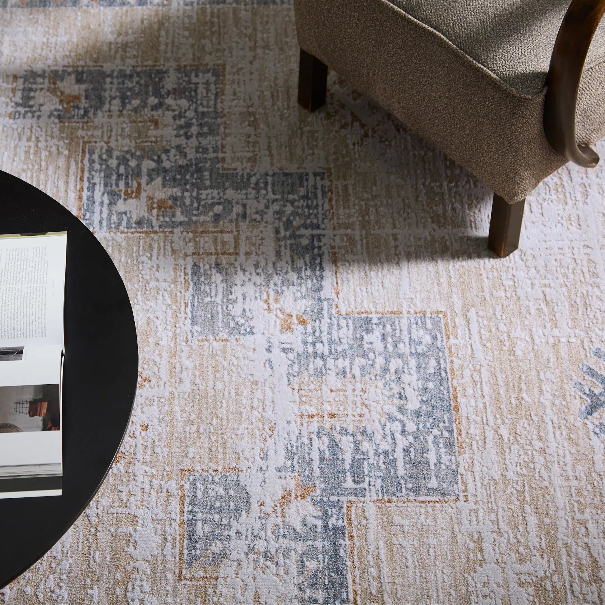 Zarif ZAR06 Rug by Jaipur Living in tan, beige, blue. Made from 70% polyester 30% polypropylene in a unique style.